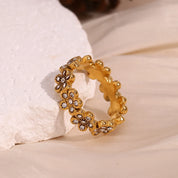 E.B.belle Flower Micro Inlaid Small Daisy Ring Tarnish Free 316L Stainless Steel Jewelry 18K Gold Plated Decoration