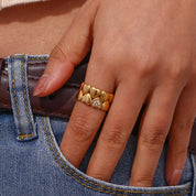 Rhinestone Filled Casting Mould Wide Band Y2K accessories Heart Rings For Girls Ladies Bold Stainless Steel Gold Plated Ring