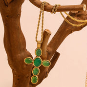 E.B.belle Green/Red Color Oval Shape Gemstone Cross Pendant Necklace Gold Plated Stainless Steel Fashion Neck Jewelry