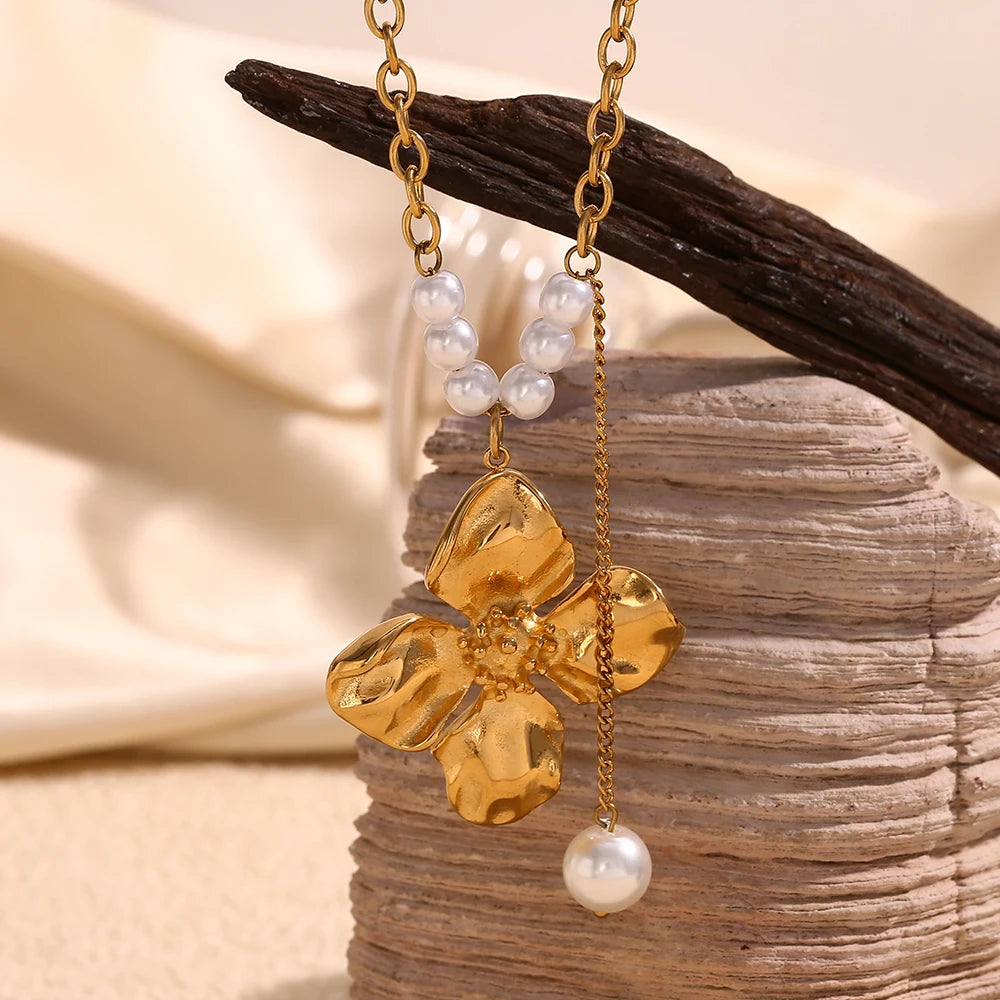 E.B.belle Imitation Pearl Beads Flower Pendant Necklace Stainless Steel Gold Plated Elegant Lady Jewelry Charm Hypoallergenic